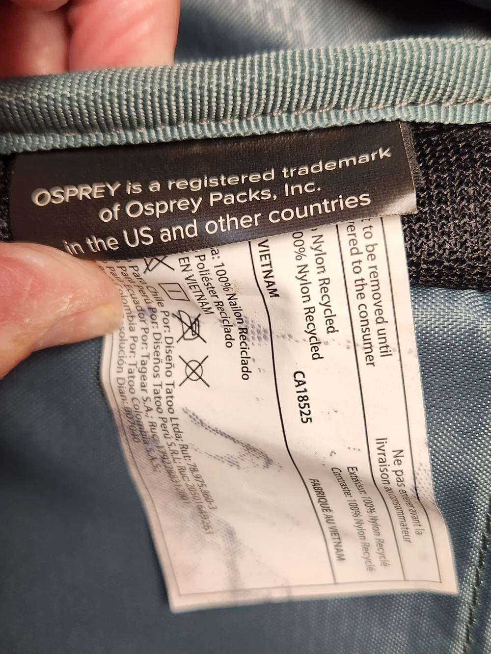 OSPREY Metron 24 Backpack in Black